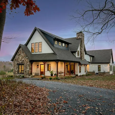 The Indigo House, An Adults Only, Modern Bed And Breakfast For Outdoorsy Humans And Kind Dogs-3